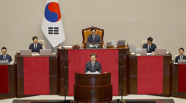 信钰配资 韩国总统李在明就任后首次发表施政演说，强调半岛和平重要性
